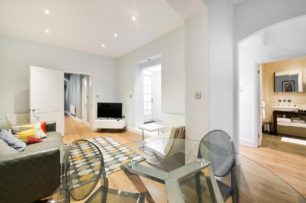 Cozy Hideaway In South Ken! Apartment London Exterior photo
