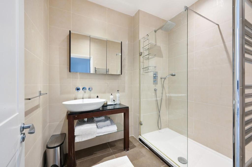 Cozy Hideaway In South Ken! Apartment London Exterior photo