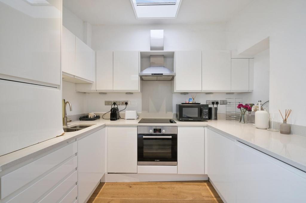 Cozy Hideaway In South Ken! Apartment London Exterior photo